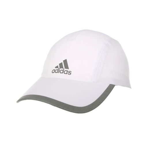 gorras nike y adidas